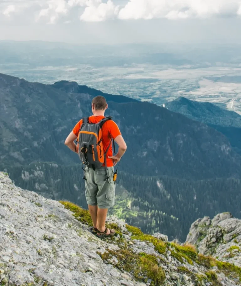 landscape-nature-walking-person-mountain-hiking-1364947-pxhere.com_